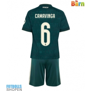 Billiga Real Madrid Eduardo Camavinga #6 Bortatröja Barn 2026-27 Kortärmad (+ Korta byxor)